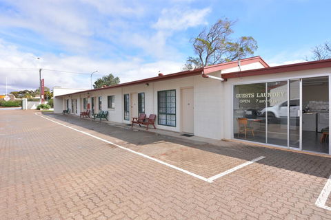 Motel Poinsettia - Accommodation Port Hedland 9