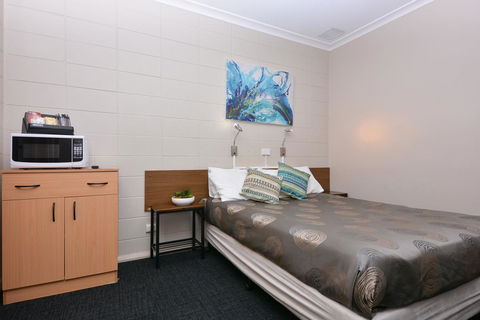 Motel Poinsettia - Accommodation Port Hedland 26