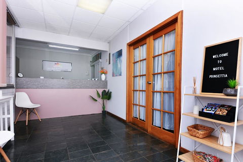 Motel Poinsettia - Accommodation Port Hedland 1