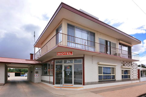 Motel Poinsettia - Accommodation Port Hedland 13