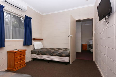 Motel Poinsettia - Accommodation Port Hedland 17
