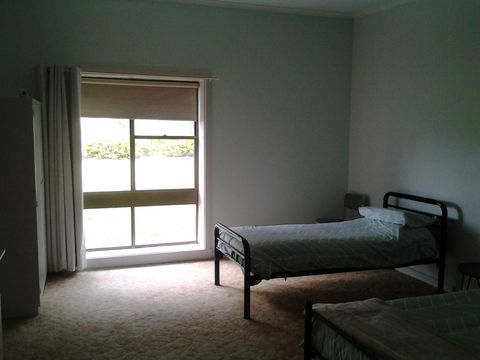 Hilltop Escape - Accommodation Port Hedland 4