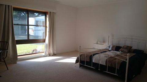Hilltop Escape - Accommodation Port Hedland 12