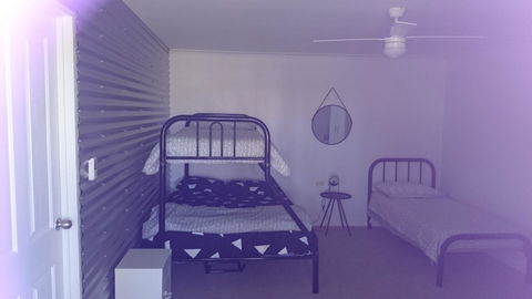 Hilltop Escape - Accommodation Port Hedland 7