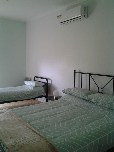 Hilltop Escape - Accommodation Port Hedland 5