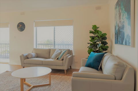 Henley Beach South, Amazing Views, Huge Private Balcony! - Accommodation Port Hedland 3