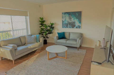 Henley Beach South, Amazing Views, Huge Private Balcony! - Accommodation Port Hedland 18