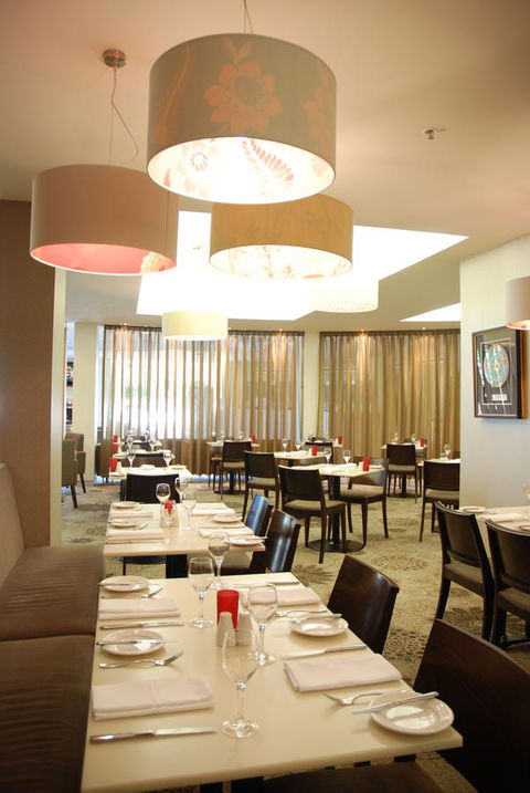 HotelMOTEL Adelaide - Accommodation Port Hedland 13
