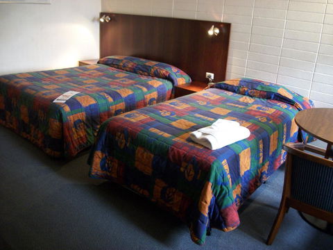 HotelMOTEL Adelaide - Accommodation Port Hedland 7