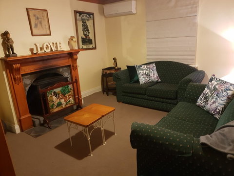 Donnybrook Cottages - Donnybrook - Accommodation Port Hedland 7