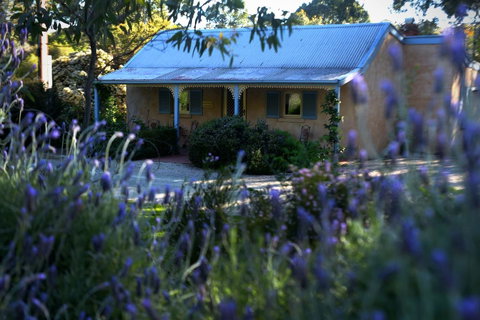 Donnybrook Cottages - Donnybrook - Accommodation Port Hedland 0