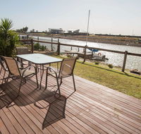 Waterfront on Jefferson at Wellington Marina SA - Accommodation Port Hedland