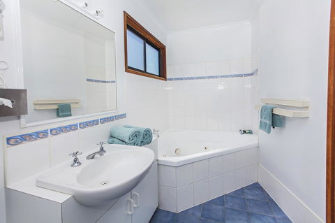 Echo Holiday Parks - Naracoorte - Accommodation Port Hedland 30