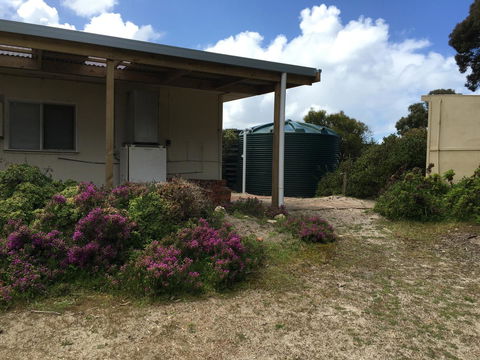 Camelot - Accommodation Port Hedland 1
