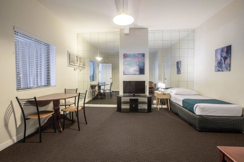 Greenways Apartments - Accommodation Port Hedland 0