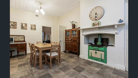 Treasured Memories Cottage - Accommodation Port Hedland 4