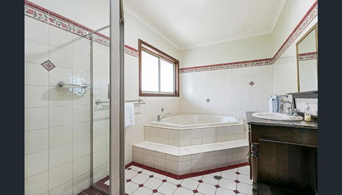 Treasured Memories Cottage - Accommodation Port Hedland 6