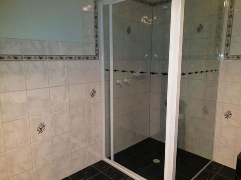 Rocks Retreat House With Sea Views - Accommodation Port Hedland 16