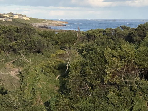 Rocks Retreat House With Sea Views - Accommodation Port Hedland 3