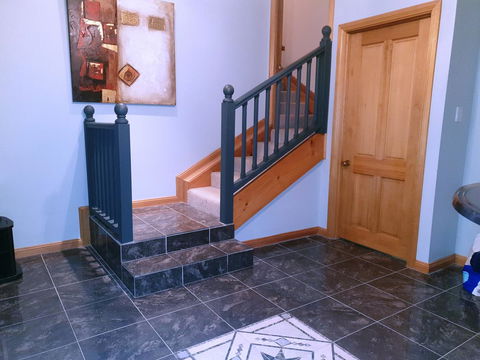 Rocks Retreat House With Sea Views - Accommodation Port Hedland 11