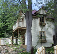 Aldgate Creek Cottage Bed and Breakfast