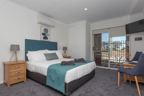 Jurien Bay Motel Apartments - Accommodation Port Hedland 14