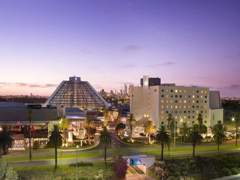 Crown Promenade Perth - Accommodation Port Hedland 6
