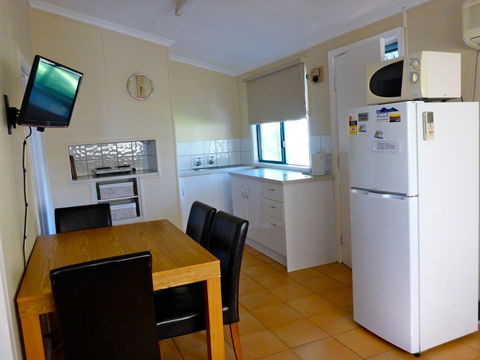 Lazy Lobster Holiday Units & Chalets - Accommodation Port Hedland 24