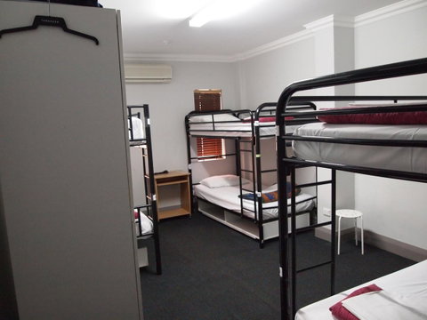 The Emperors Crown Hostel - Accommodation Port Hedland 4