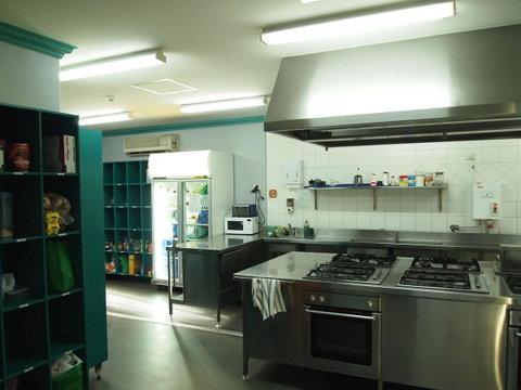 The Emperors Crown Hostel - Accommodation Port Hedland 41