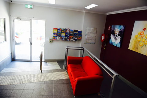 The Emperors Crown Hostel - Accommodation Port Hedland 19