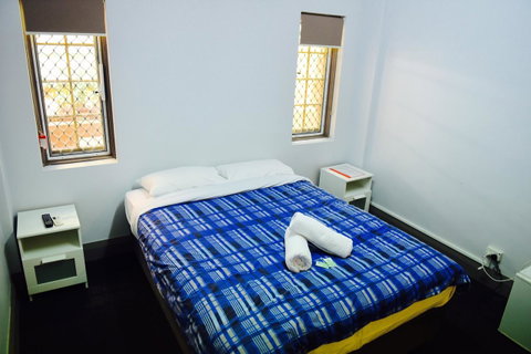 The Emperors Crown Hostel - Accommodation Port Hedland 13