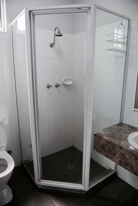 The Emperors Crown Hostel - Accommodation Port Hedland 30