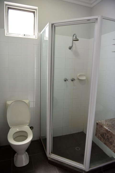 The Emperors Crown Hostel - Accommodation Port Hedland 31