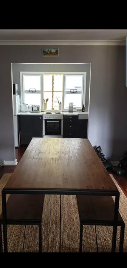 Just Chillin - Accommodation Port Hedland 6