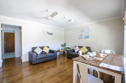 Shark Bay Seafront Apartments - Accommodation Port Hedland 41