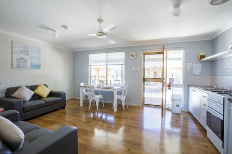 Shark Bay Seafront Apartments - Accommodation Port Hedland 12