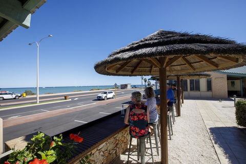 Shark Bay Seafront Apartments - Accommodation Port Hedland 38