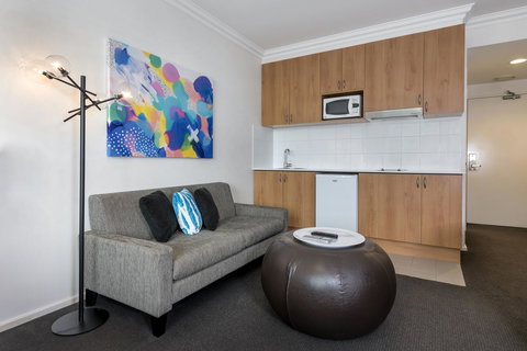 Oaks Perth Hotel - Accommodation Port Hedland 5