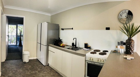 West Beach Lagoon 220 Stylish And Cozy - Accommodation Port Hedland 11