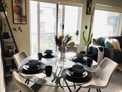 West Beach Lagoon 220 Stylish And Cozy - Accommodation Port Hedland 9