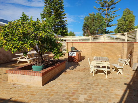 Ocean Beach Chalet 18 - Accommodation Port Hedland 10