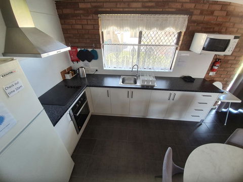 Ocean Beach Chalet 18 - Accommodation Port Hedland 1