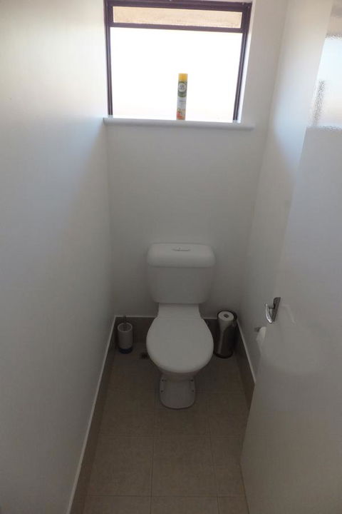 Ocean Beach Chalet 18 - Accommodation Port Hedland 19