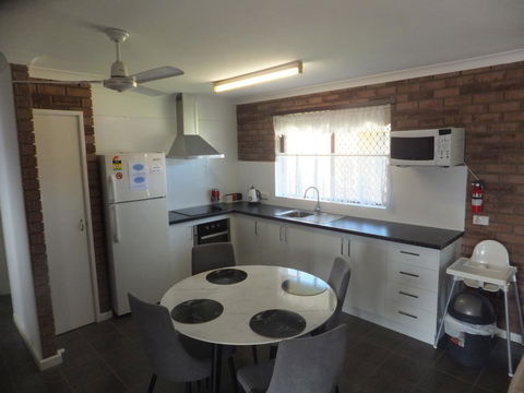Ocean Beach Chalet 18 - Accommodation Port Hedland 16