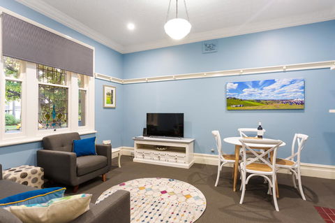 Blue Door Apartments - Accommodation Port Hedland 2
