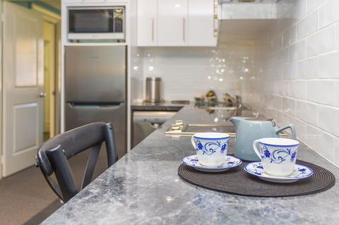 Blue Door Apartments - Accommodation Port Hedland 16