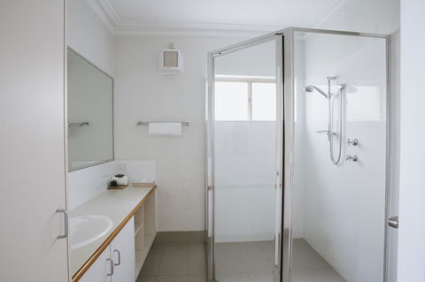 Canal Rocks Beachfront Apartments - Accommodation Port Hedland 34
