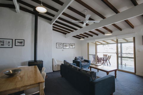 Canal Rocks Beachfront Apartments - Accommodation Port Hedland 15