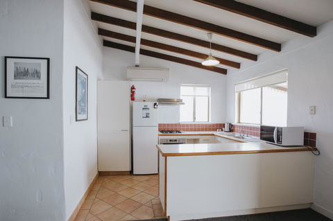 Canal Rocks Beachfront Apartments - Accommodation Port Hedland 21